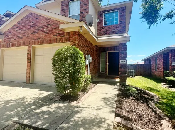 2264 Stonebrook Ln, Mesquite, TX 75181