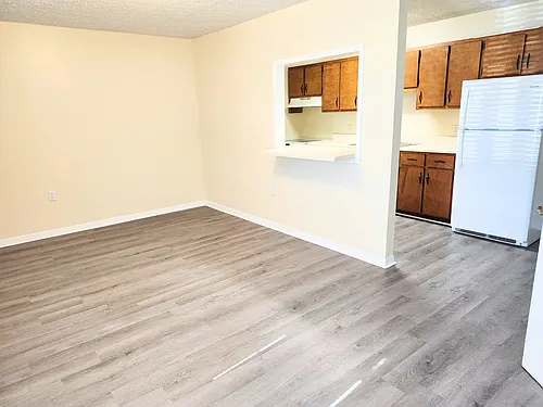 5230 Beach Dr Photo 1