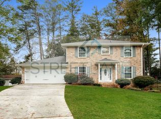 2587 Glen Cir, Lawrenceville, GA 30044