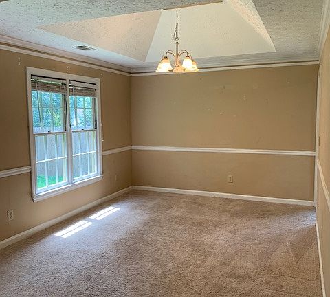 4th image of 700 Hunters Creek Ln