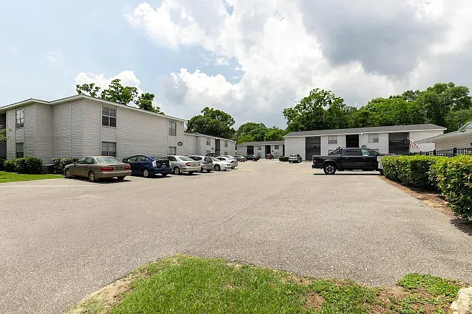 Tillman Park Apartments — Photo 3
