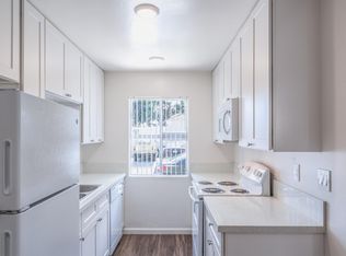 936 Loring St #2D, San Diego, CA 92109