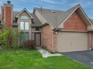 1942 Cottonwood Ct, Crown Point, IN 46307