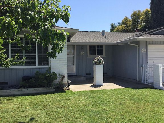 4th image of 3105 Rosemont Dr