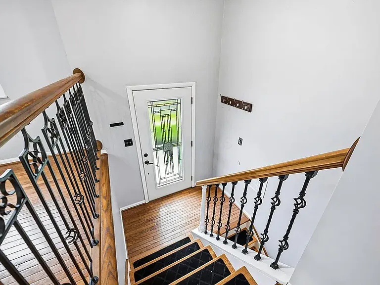 721 Mistletoe St — Photo 11