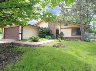 5700 Unit Ct, Hanover Park, IL 60133