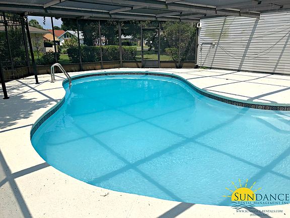 2nd image of 51 Country Club Dr E