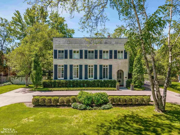 115 Lewiston Rd, Grosse Pointe Farms, MI 48236