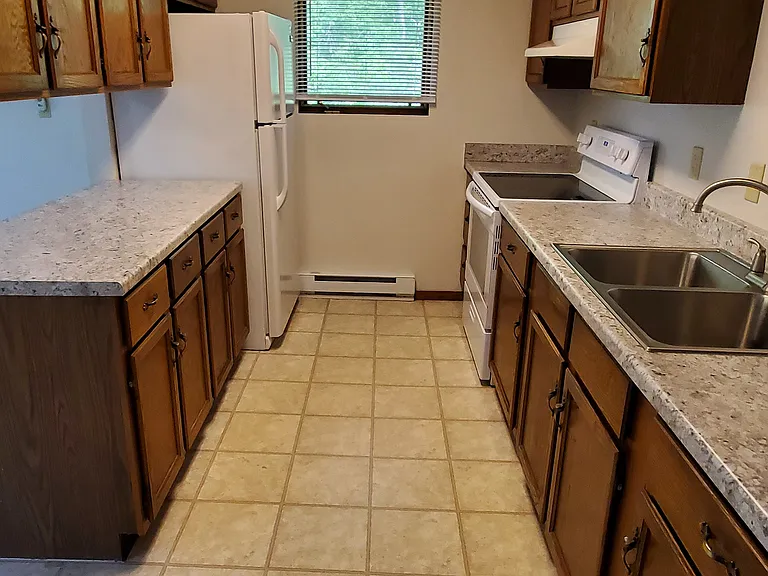 2980 Wildwood Dr #3 — Photo 7
