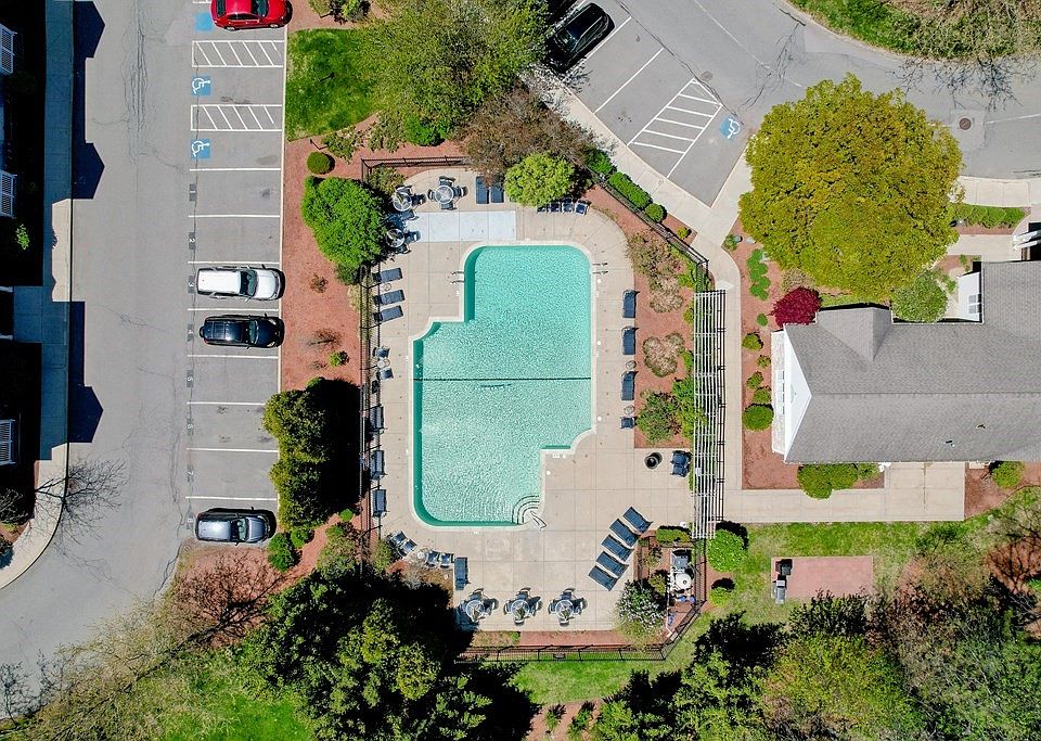 19 Hampshire Rd APT 204, Methuen, MA 01844 Zillow