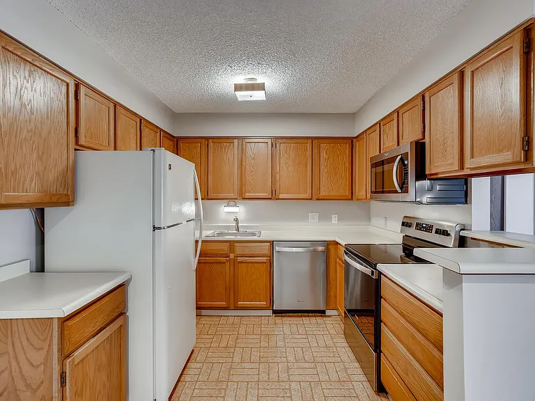 205 Wright St #301 — Photo 3