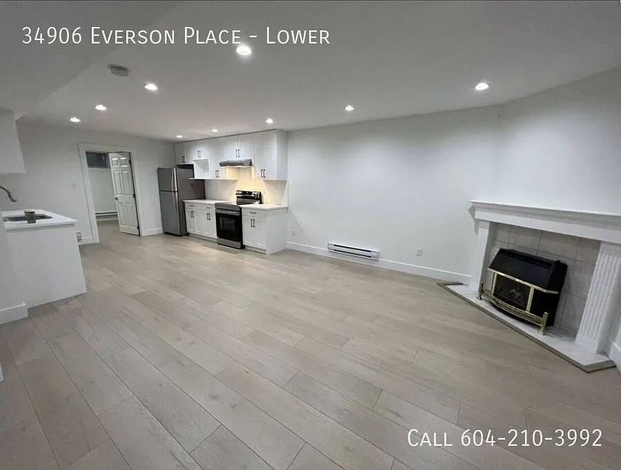 2 Bedroom Basement Suite in Abbotsford — Photo 3
