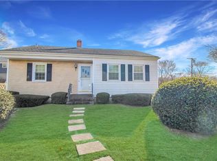19 Henry St, Westerly, RI 02891