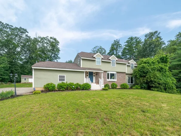 6 Lowell Road, Windham, NH 03087