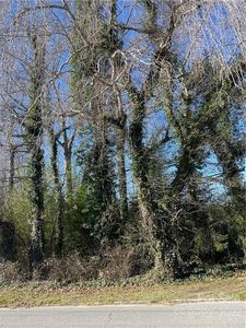 651 Willow Rd #2, Hendersonville, NC, 28739