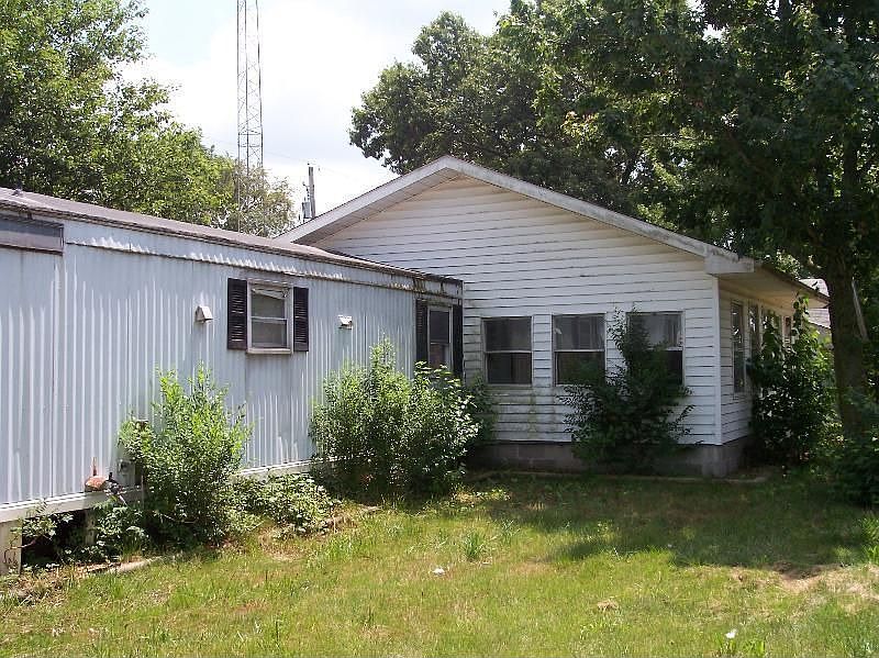 2nd image of 5392 S Detroiter Ln