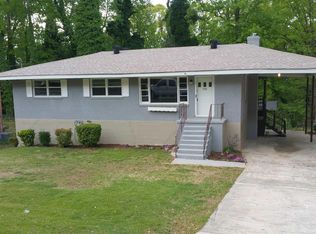 710 Oakdale Dr, Forest Park, GA 30297