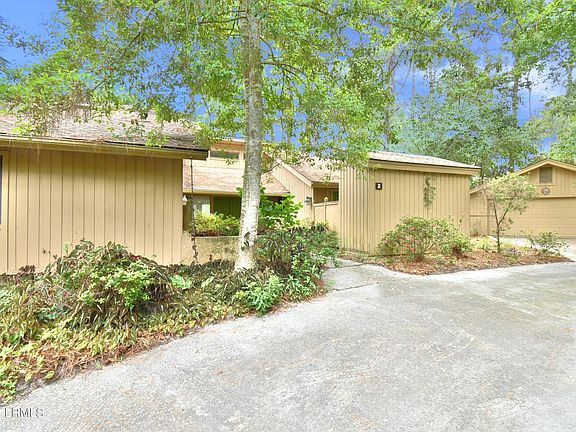 4th image of 2 Winding Trail Lane