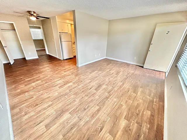 Building Photo - 4081 Arizona St #2