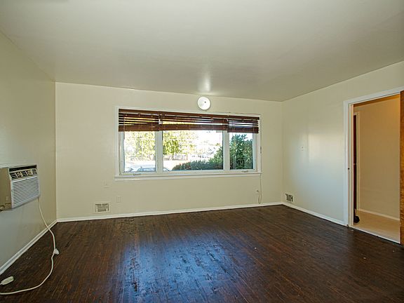4th image of 8922 Avenue L #1