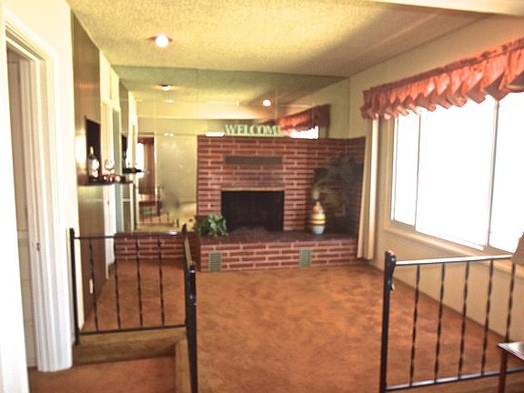 3rd image of 16427 S Saint Andrews Pl