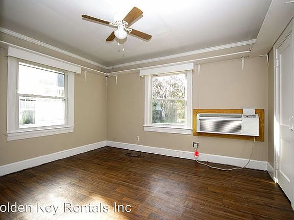 4th image of 907 N George St APT A
