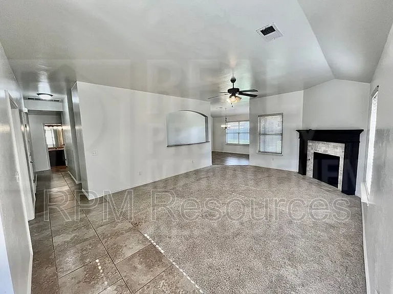 10913 SW 30th St — Photo 6