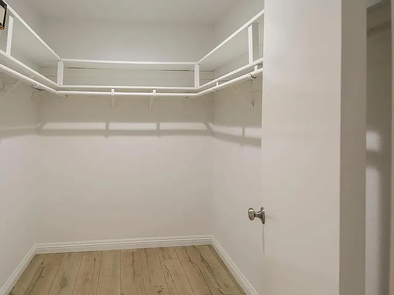 987 Lane Ave #1 — Photo 6
