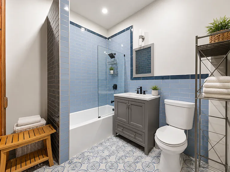 504 Monroe St #1 — Photo 22