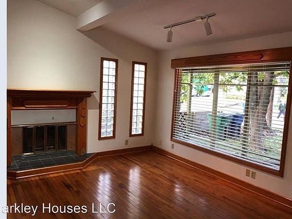 4th image of 1509 W Saint Johns Ave