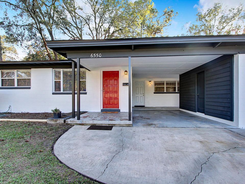 1st image of 6550 Solandra Dr S