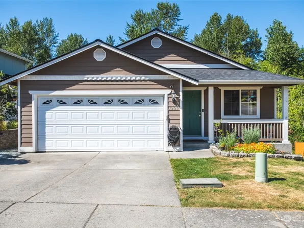 1220 N 12th Place, Mount Vernon, WA 98273