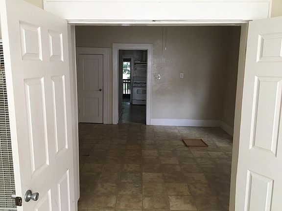 4th image of 2317 Columbus Ave APT B
