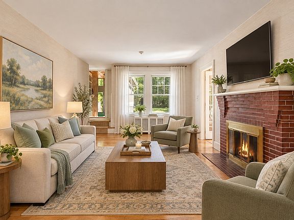 3rd image of 124 Luce St