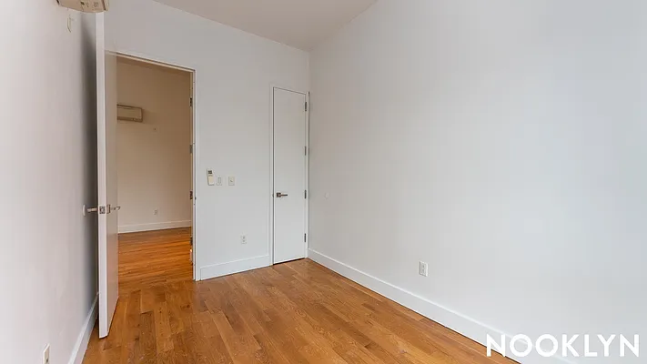Rented by Nooklyn NYC LLC | media 24