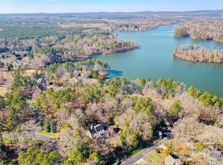 521 Pennington Ferry Dr, New London, NC 28127