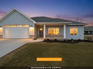 2407 Whispering Wind Ln, Green Bay, WI 54303