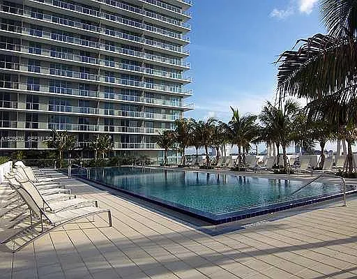 1 bed, 694 sqft, $3,100 — Photo 2