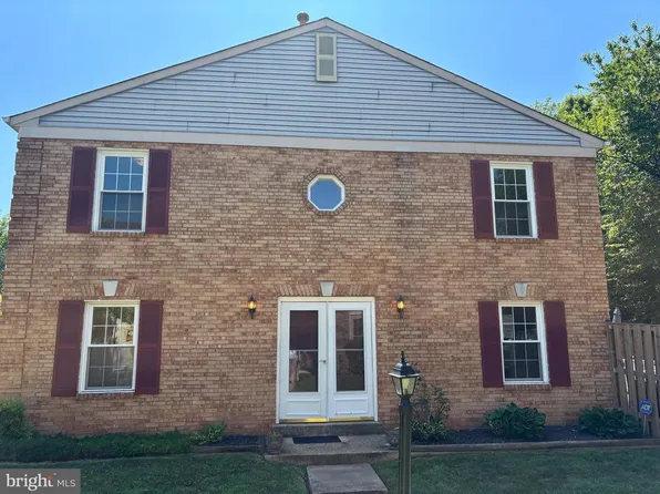 4715 S Park Ct, Woodbridge, VA 22193
