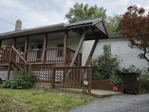 640 Walnut Rd, Birdsboro, PA 19508