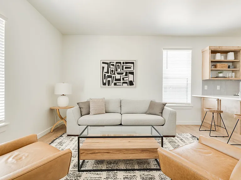 B12 Apartments — Photo 22
