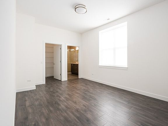 3rd image of 1509 N Western Ave APT 305