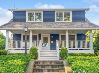 67 Sammis St, Huntington, NY 11743