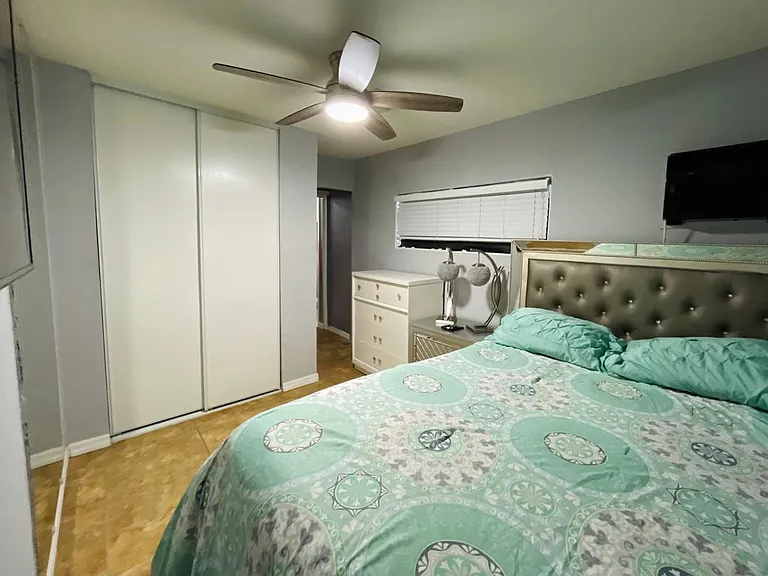 3720 W Mauna Loa Ln #STUDIO — Photo 9