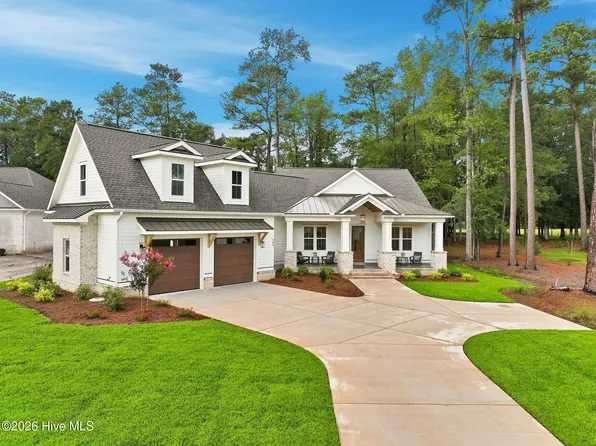 208 E Winding Way, Wallace, NC 28466
