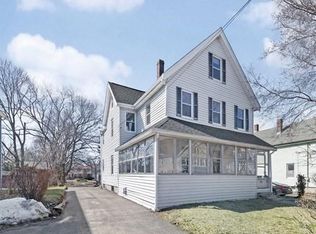 29 Garfield Ave, Hyde Park, MA 02136