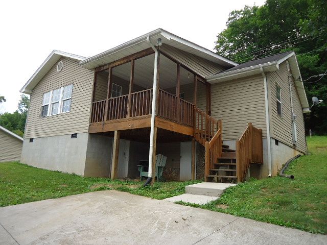 1st image of 4047 Darwin Way