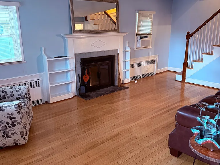 54 Harding Ave — Photo 5