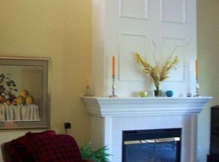 94 Glenview Dr, Aurora, OH 44202