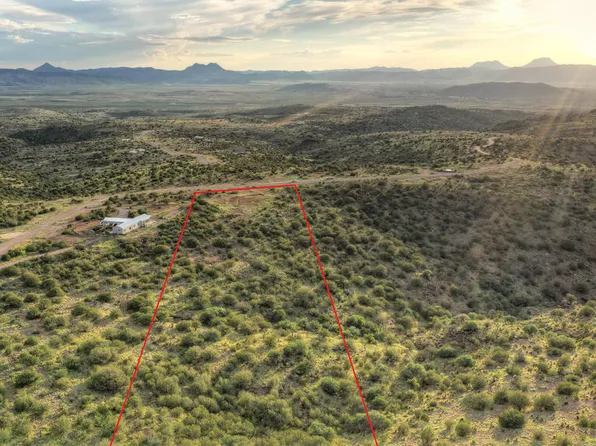 17 Scenic Ridge Rd N, Alpine, TX 79830